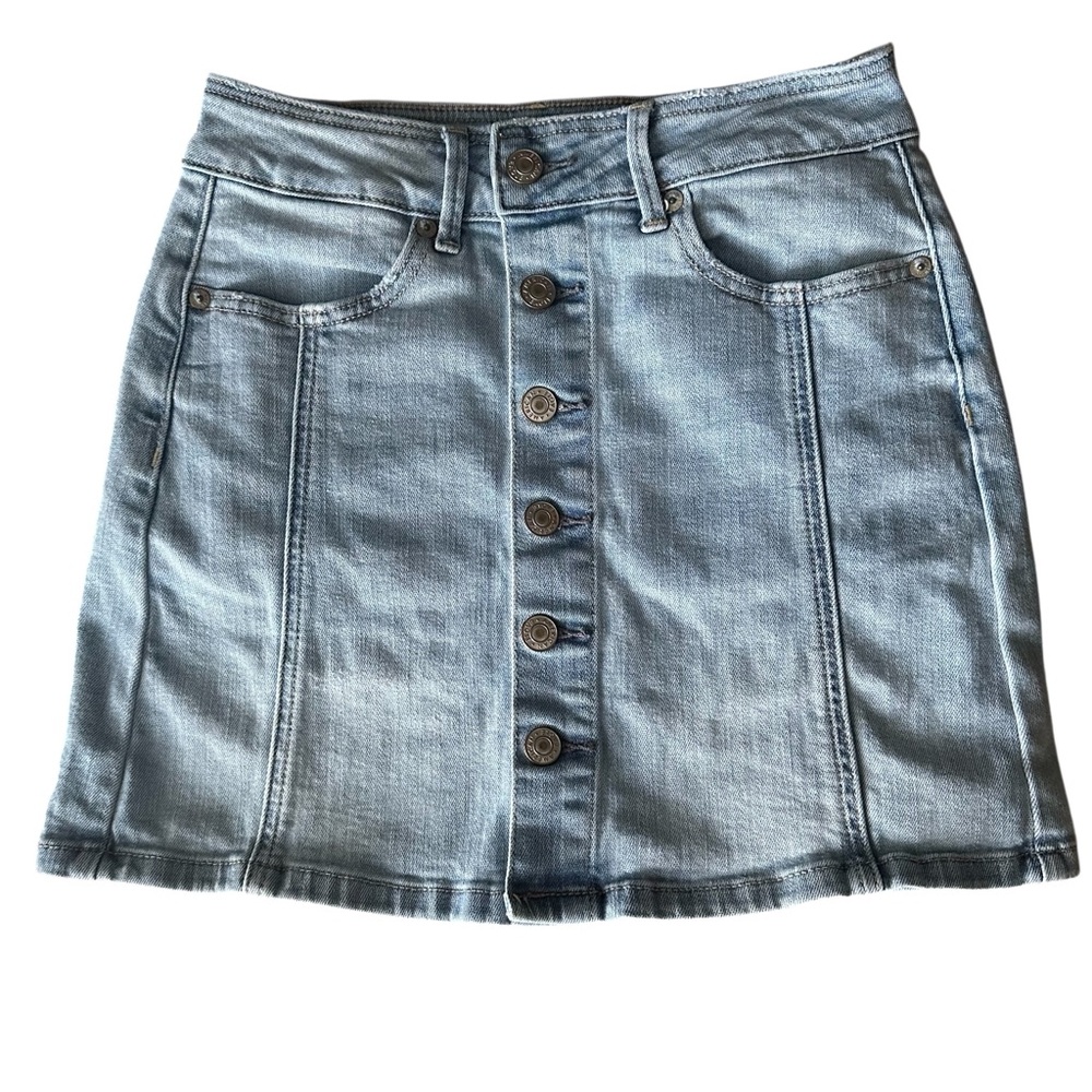 American Eagle Super Stretch Button Front‎ Denim Mini Skirt Size 0 Light Wash